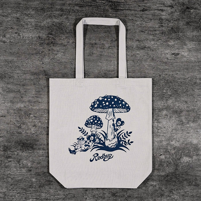 ORIGINAL Sutta×作家コラボトートバッグ ＜Redbug＞ #1 きのこ | STAs